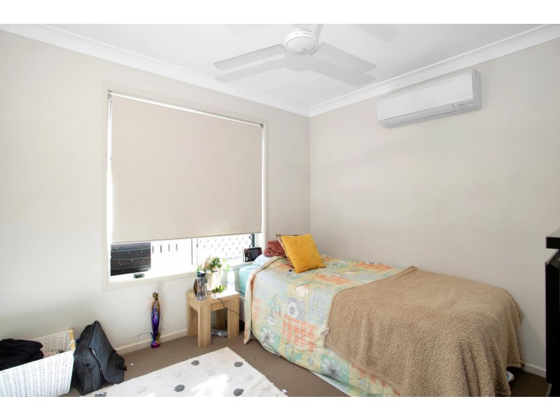 27 Montgomery Street, Rural View QLD 4740