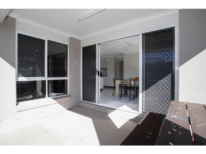27 Montgomery Street, Rural View QLD 4740