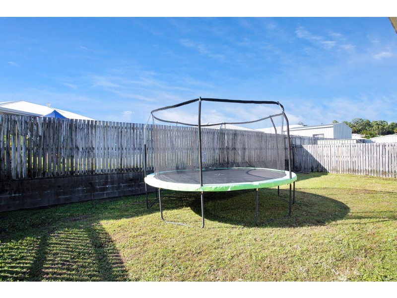 27 Montgomery Street, Rural View QLD 4740