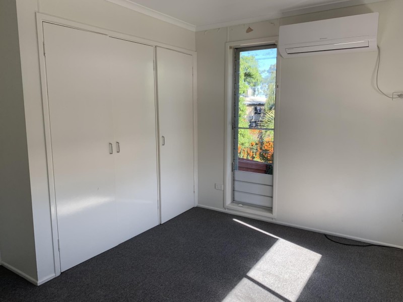 4 Grout Street, Moranbah QLD 4744