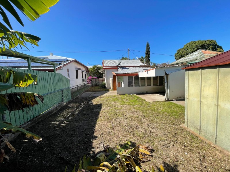 8 Tay Street, South Mackay QLD 4740