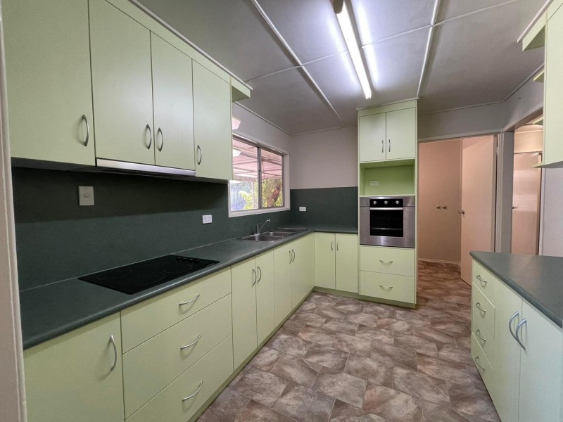 52 Archer Drive, Moranbah QLD 4744