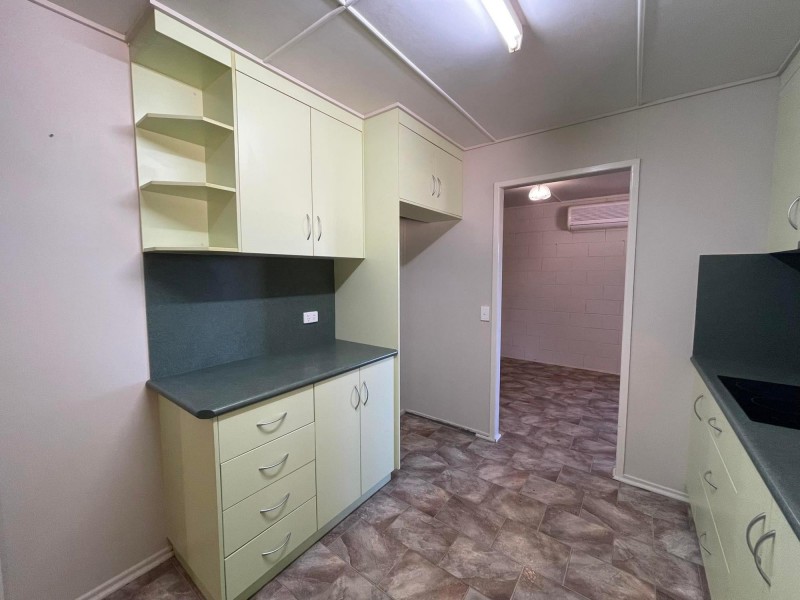 52 Archer Drive, Moranbah QLD 4744