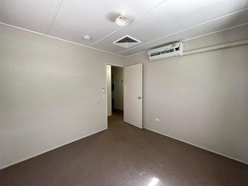52 Archer Drive, Moranbah QLD 4744
