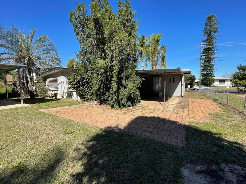 52 Archer Drive, Moranbah QLD 4744