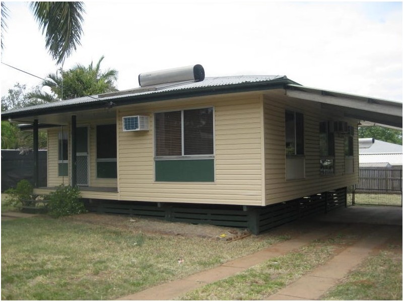 10 Harris Court, Moranbah QLD 4744