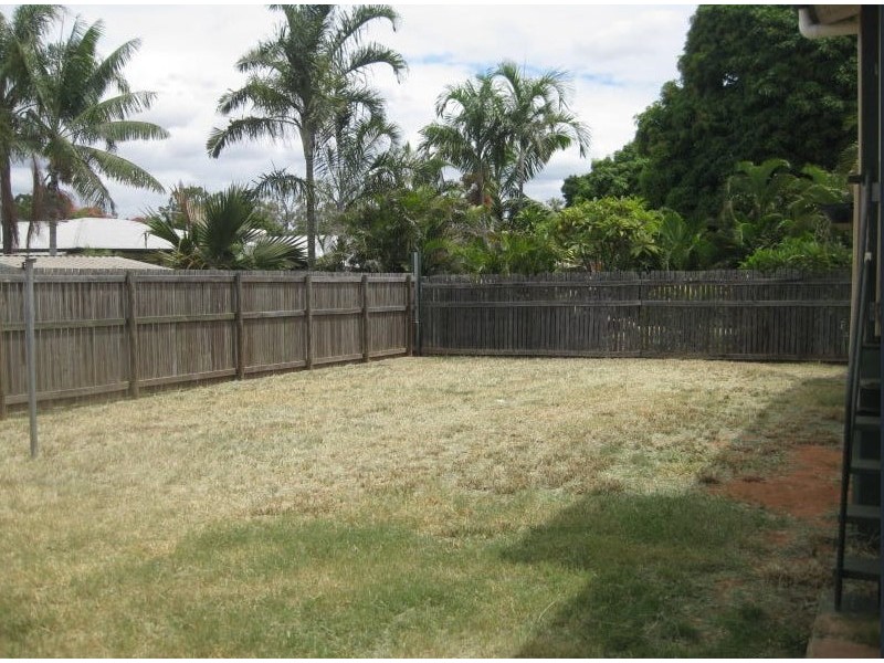 10 Harris Court, Moranbah QLD 4744