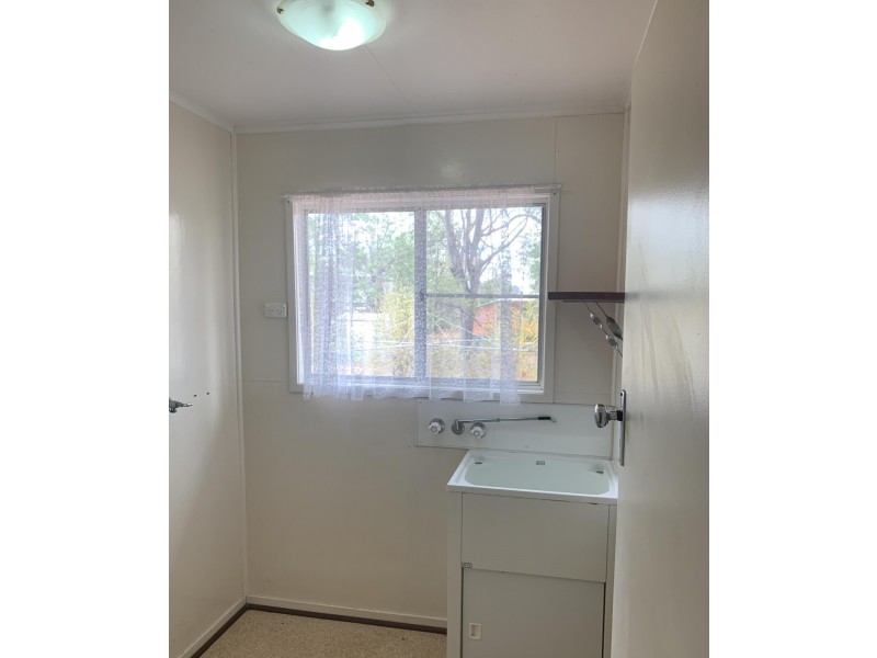 6 Matheson Ct, Middlemount QLD 4746