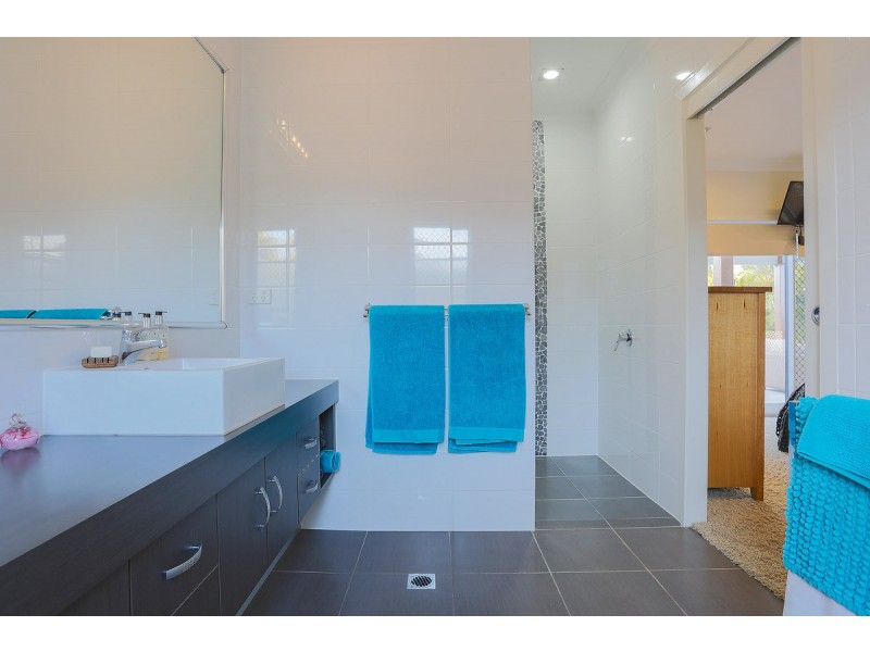 79 Gingham Street, Glenella QLD 4740