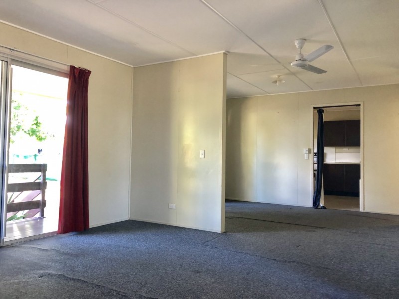 14 Middle Crescent, Dysart QLD 4745