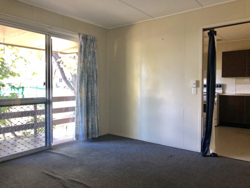 14 Middle Crescent, Dysart QLD 4745