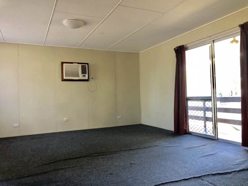 14 Middle Crescent, Dysart QLD 4745