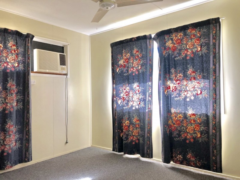 14 Middle Crescent, Dysart QLD 4745