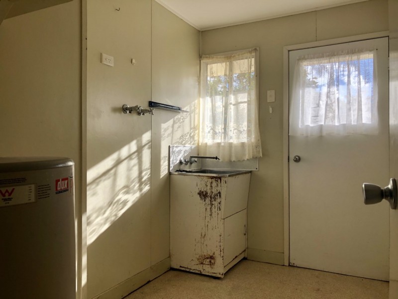 14 Middle Crescent, Dysart QLD 4745