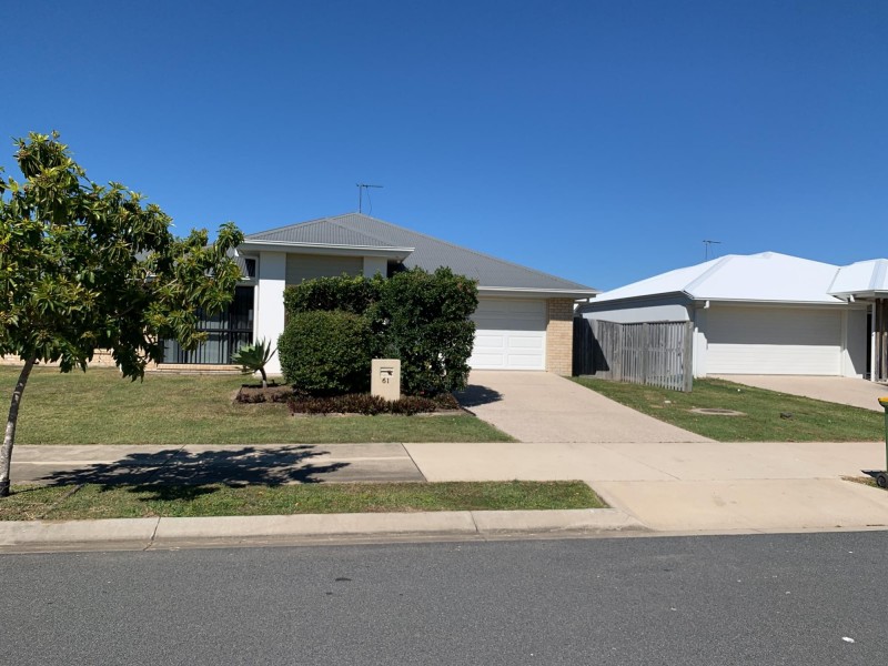 61 Schooner Ave, Shoal Point QLD 4750
