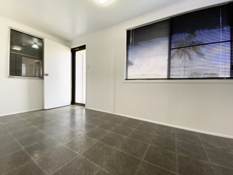 6 Barraclough Crescent, Moranbah QLD 4744