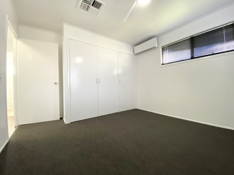 6 Barraclough Crescent, Moranbah QLD 4744