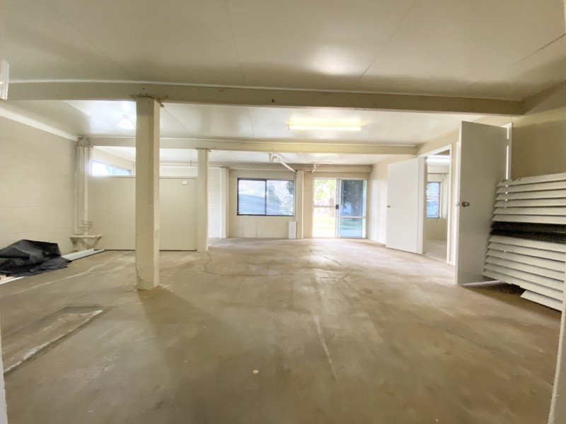 6 Barraclough Crescent, Moranbah QLD 4744