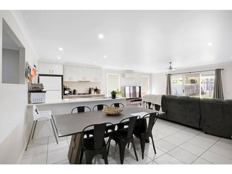 8 O’Neill Place, Marian QLD 4753