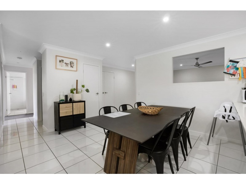 8 O’Neill Place, Marian QLD 4753