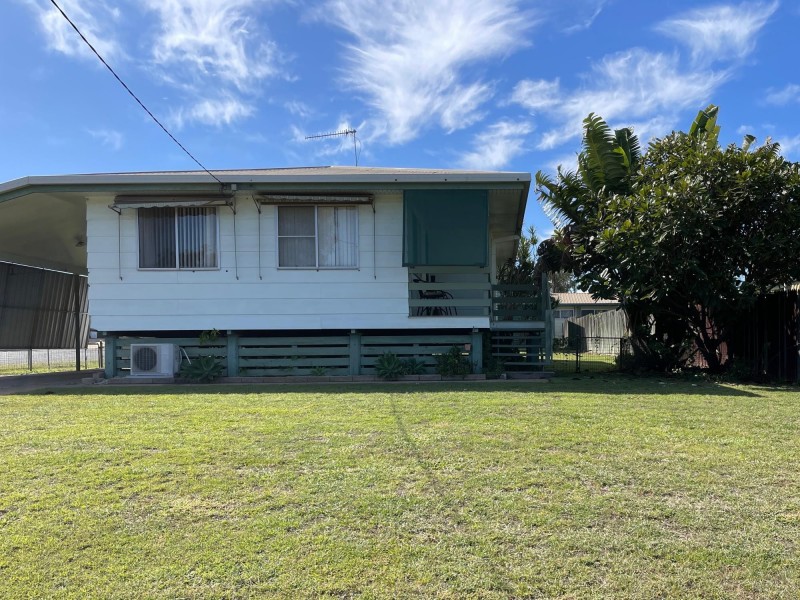 20 Bradman Street, Moranbah QLD 4744