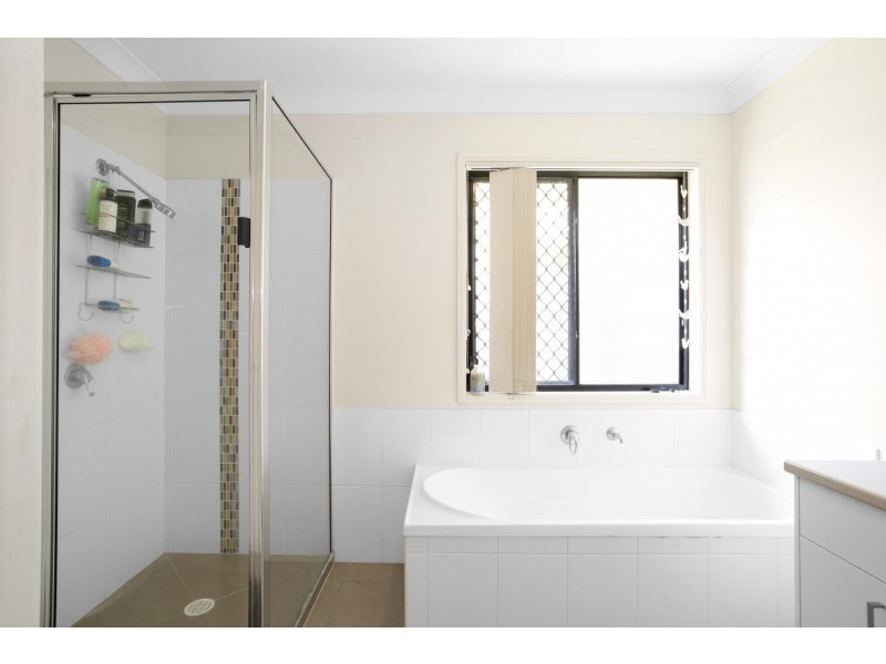 35 O’Neill Place, Marian QLD 4753