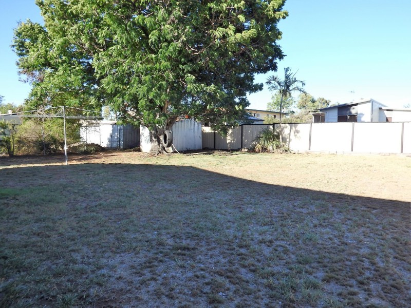 2 Coleman Street, Dysart QLD 4745