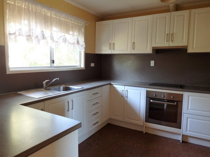 2 Coleman Street, Dysart QLD 4745