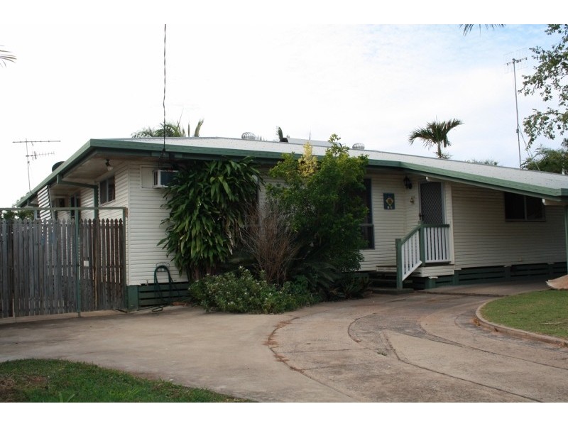 16 Leichhardt Drive, Moranbah QLD 4744