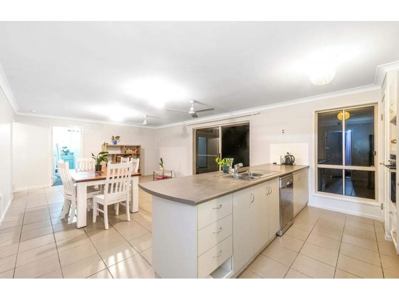 18 James Cook Drive, Rural View QLD 4740