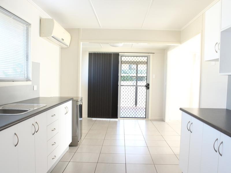 23 Flinders Drive, Moranbah QLD 4744