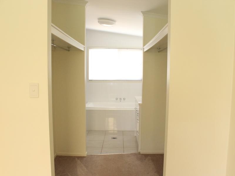 23 Flinders Drive, Moranbah QLD 4744