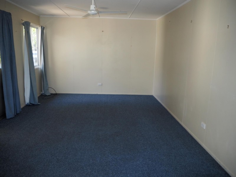 5 Hannah Crescent, Dysart QLD 4745