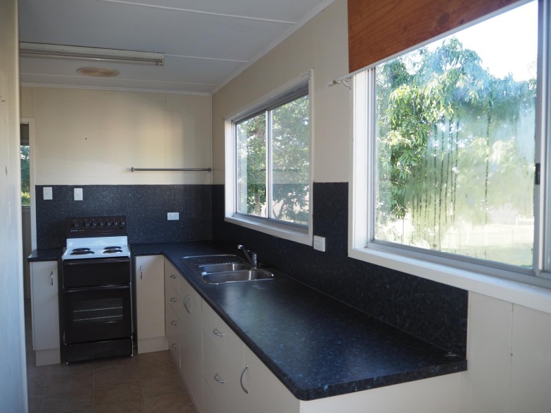 5 Hannah Crescent, Dysart QLD 4745