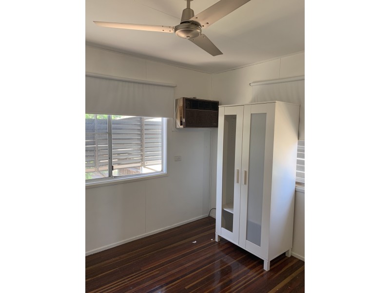 47 Kennedy Dr, Moranbah QLD 4744