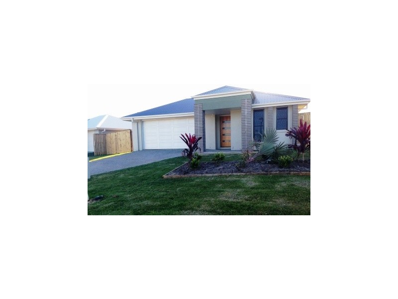 38 Newport Parade, Blacks Beach QLD 4740