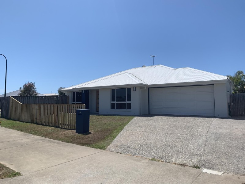158 Whitehaven Drive, Blacks Beach QLD 4740