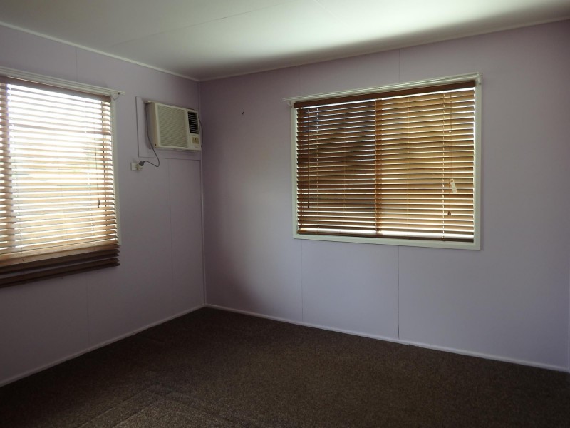 10 Perry Street, Dysart QLD 4745