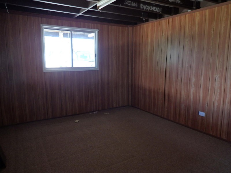 10 Perry Street, Dysart QLD 4745