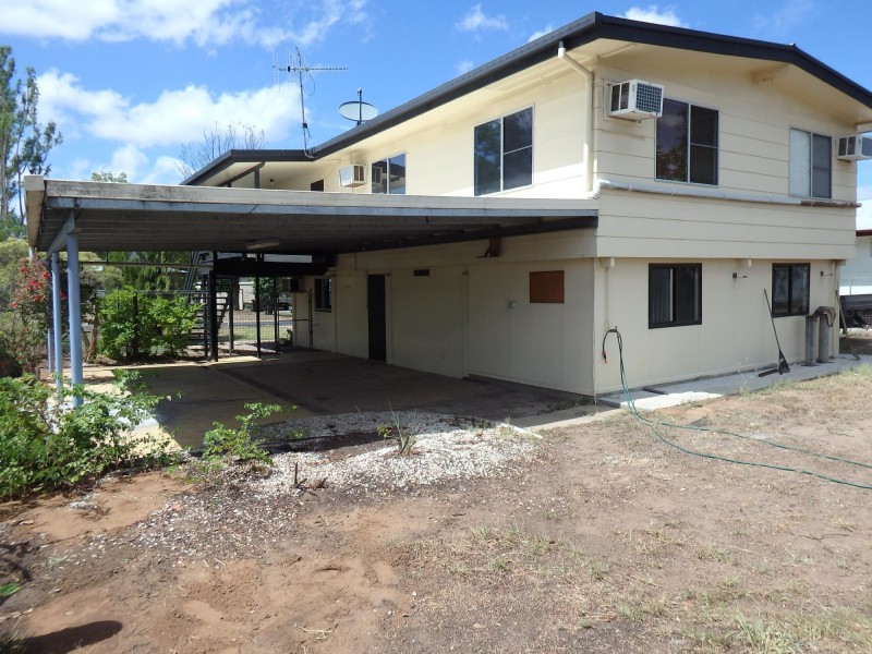 10 Perry Street, Dysart QLD 4745