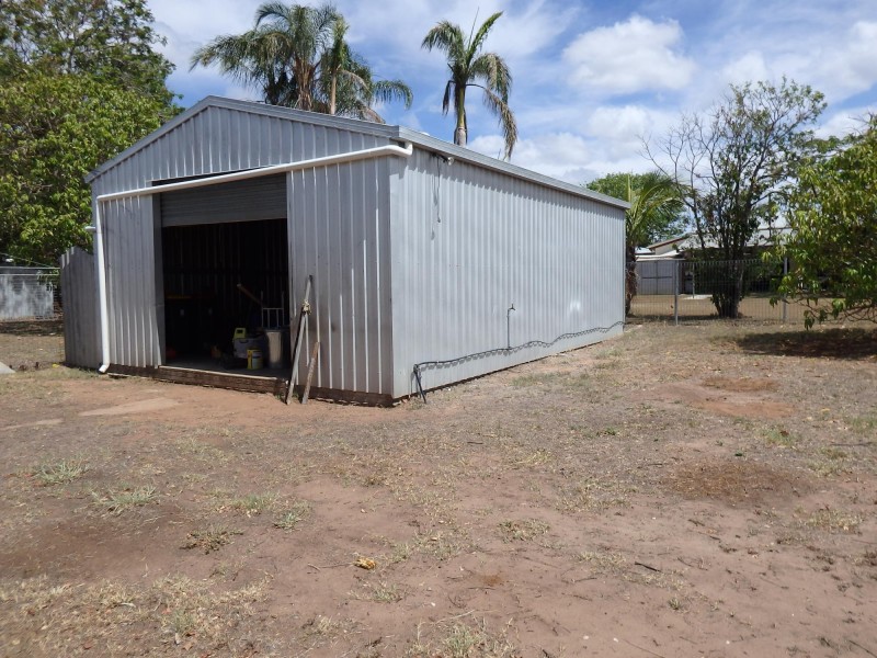 10 Perry Street, Dysart QLD 4745