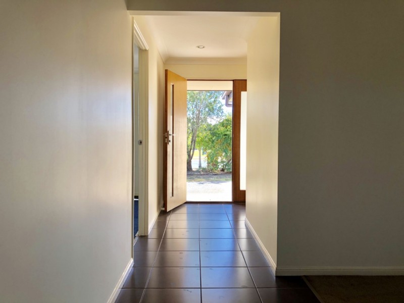 5 Trinity Parade, Blacks Beach QLD 4740