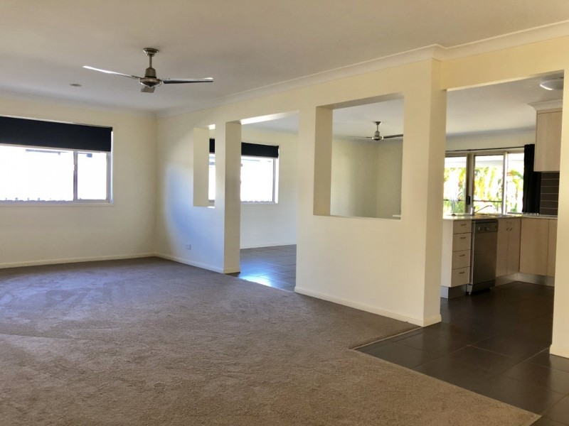 5 Trinity Parade, Blacks Beach QLD 4740