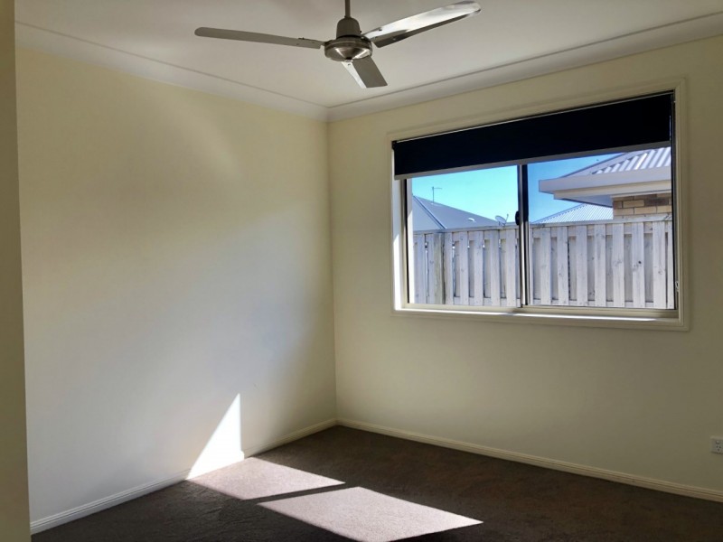 5 Trinity Parade, Blacks Beach QLD 4740