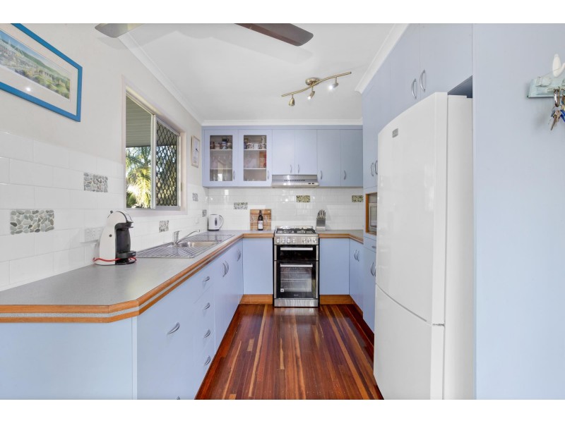14 Adair Court, Rural View QLD 4740