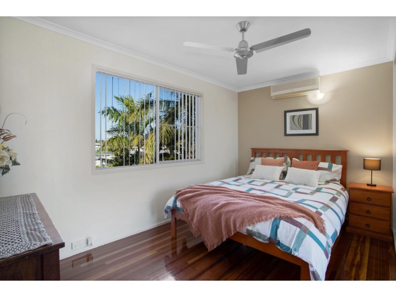 14 Adair Court, Rural View QLD 4740