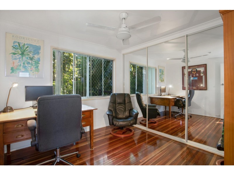 14 Adair Court, Rural View QLD 4740