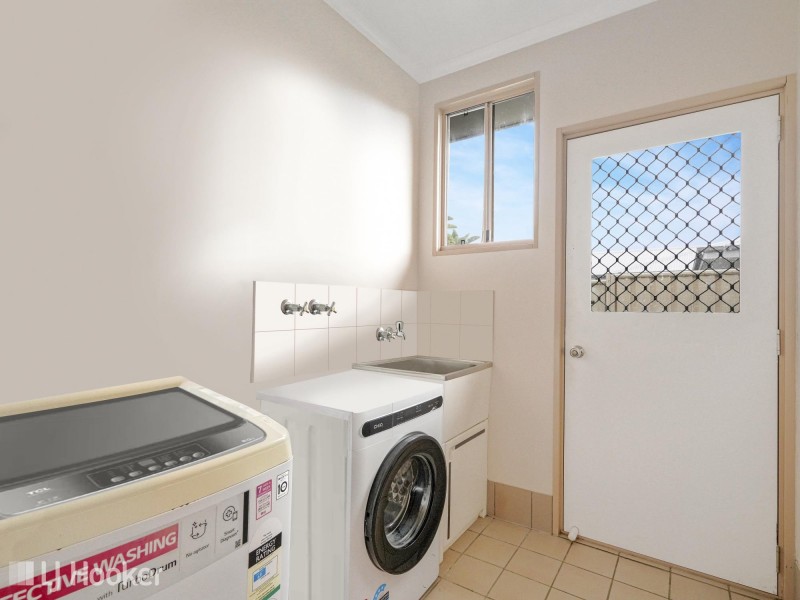 4/4 Mulcahy Crescent, Eimeo QLD 4740