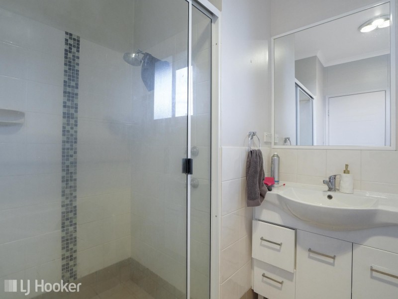 4/4 Mulcahy Crescent, Eimeo QLD 4740