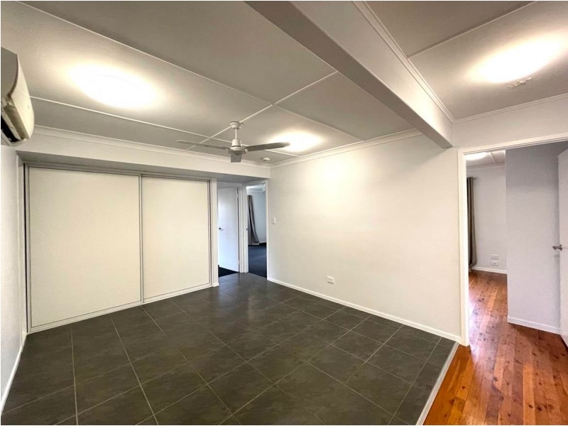 17 Forrest Drive, Moranbah QLD 4744